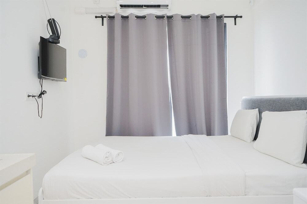 Legok: Comfy And Cozy Stay Studio Room At Sky House Bsd Apartment