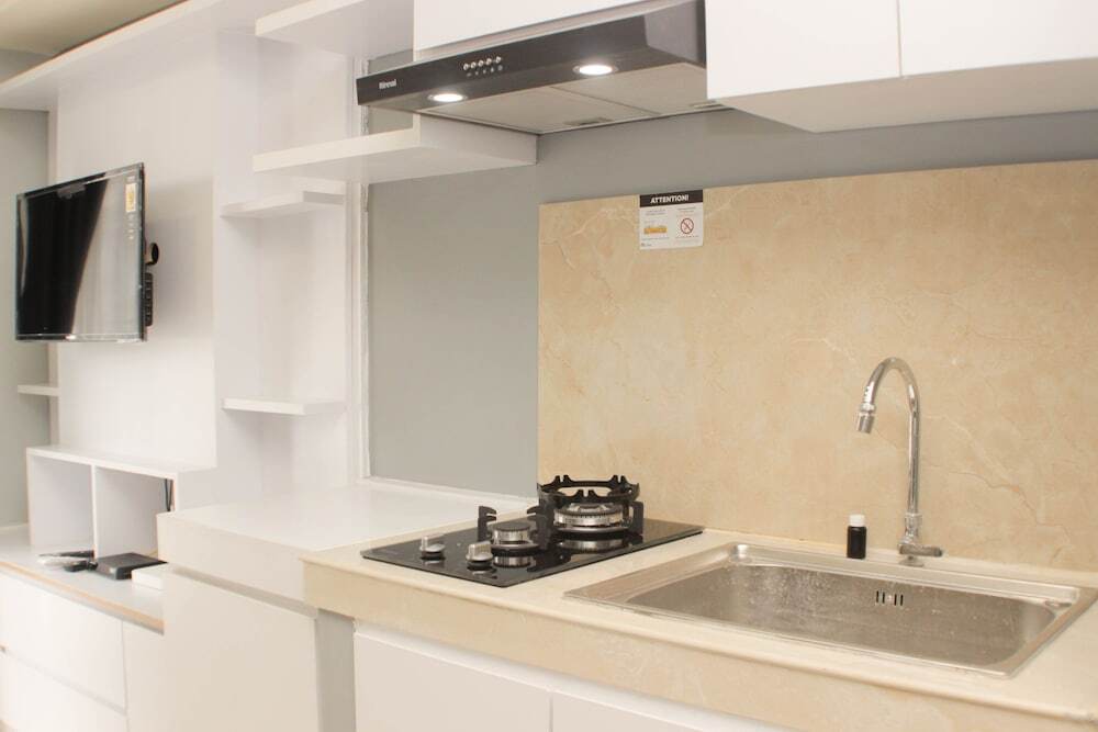 Сибату: Comfort Living 2Br Apartment At Meikarta
