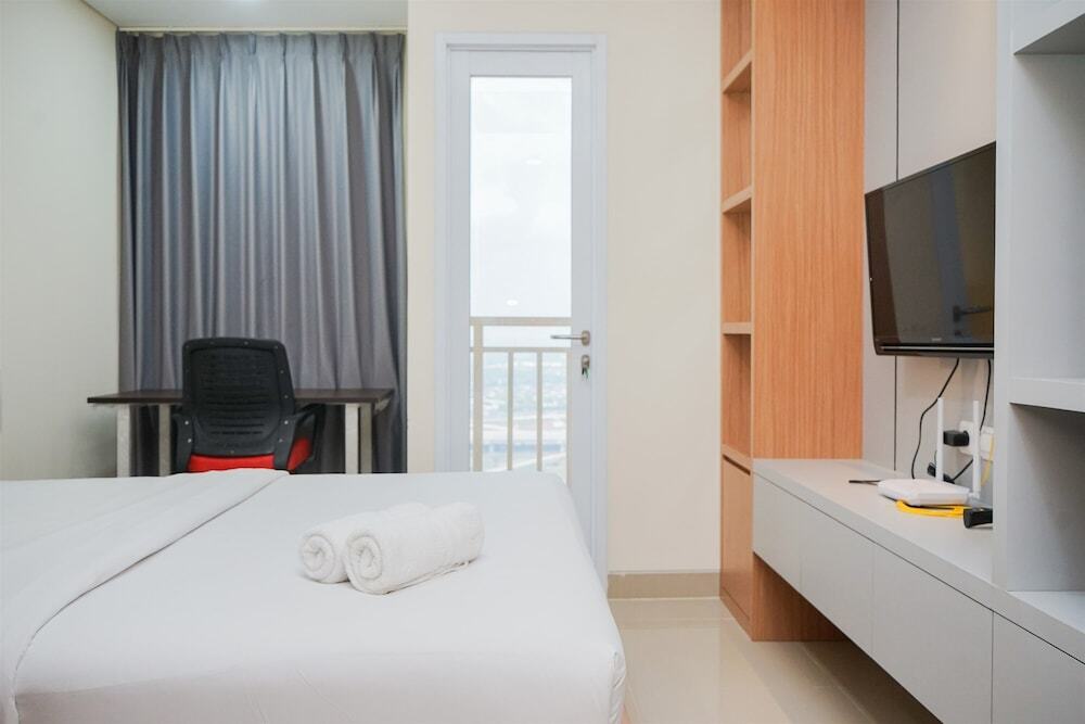 Legok: Fully Furnished And Cozy Studio Apartment At B Residence