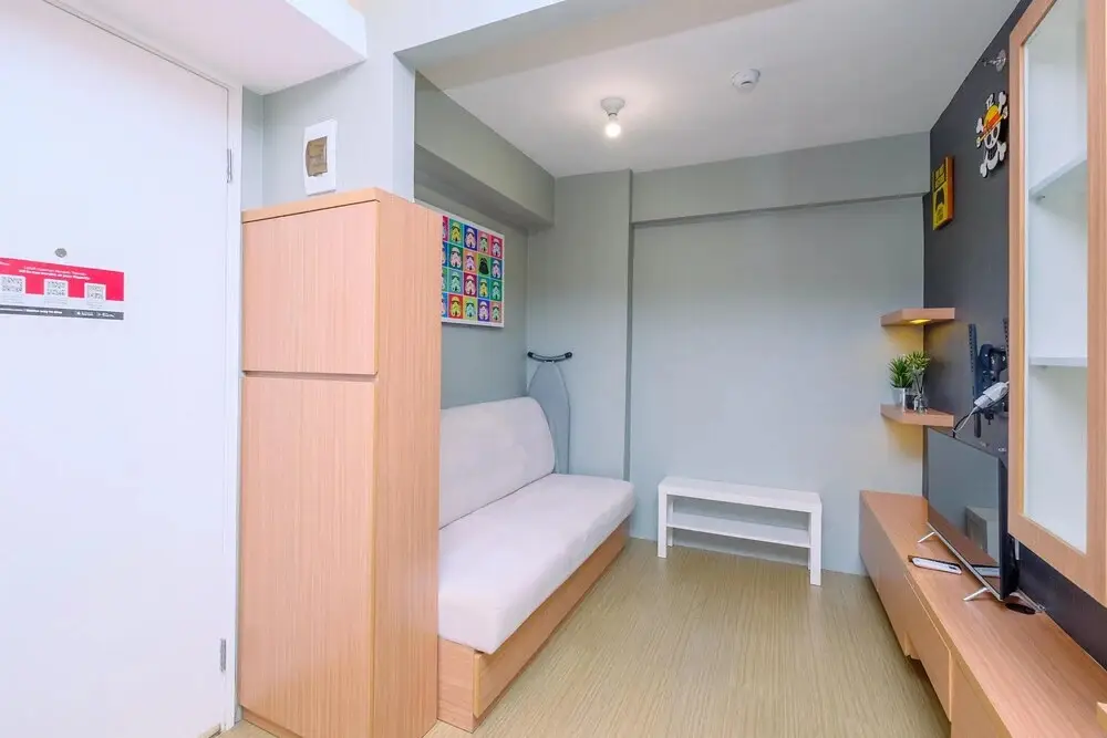 Джакарта: Big And Cozy 1Br Bassura City Apartment Near Mall