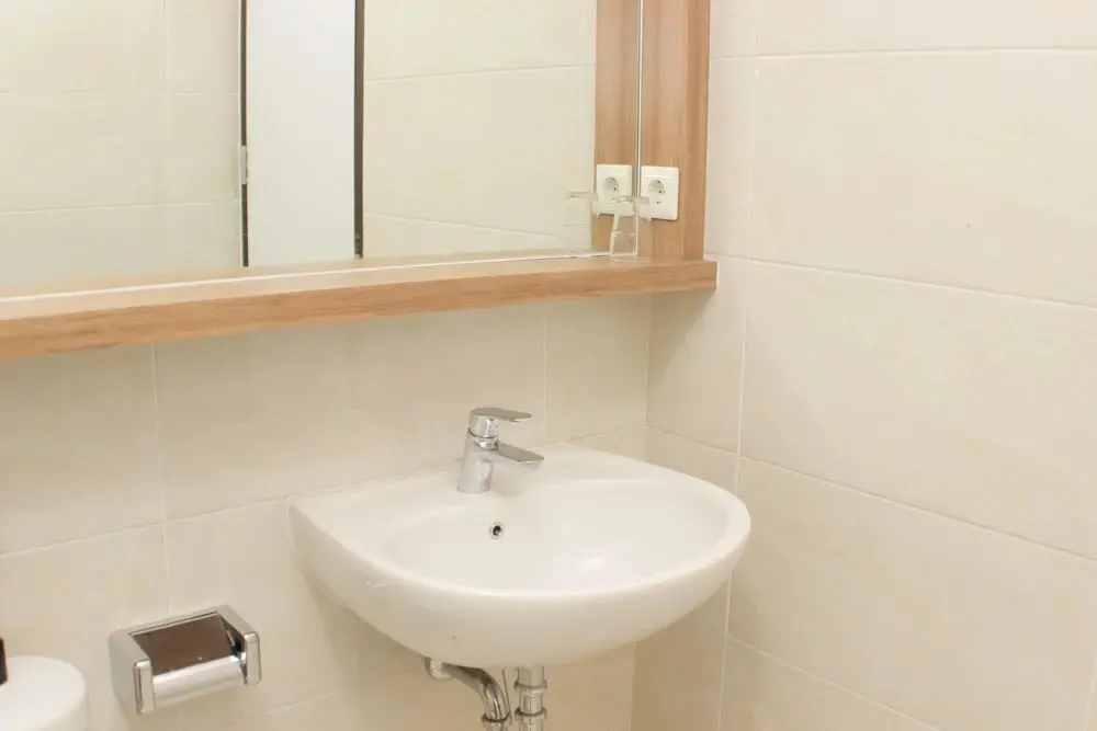 Чикаранг: Comfortable And Minimalist 1Br At Mustika Golf Apartment