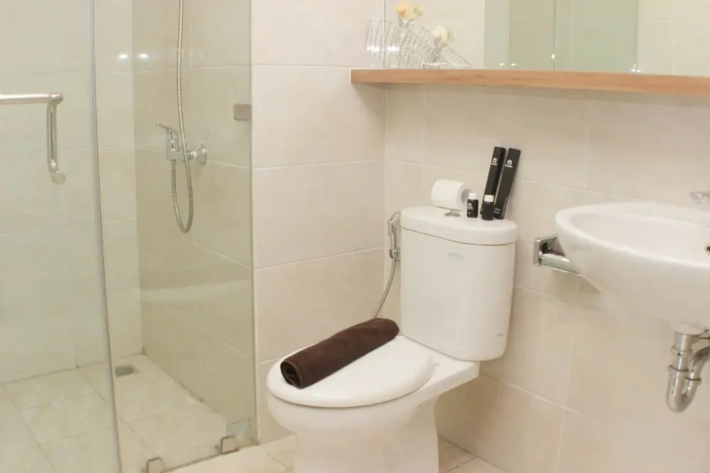 Чикаранг: Comfortable And Minimalist 1Br At Mustika Golf Apartment