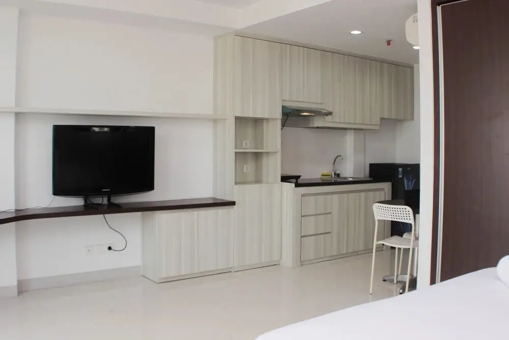 Чикаранг: Spacious And Elegant Studio Azalea Suites Apartment