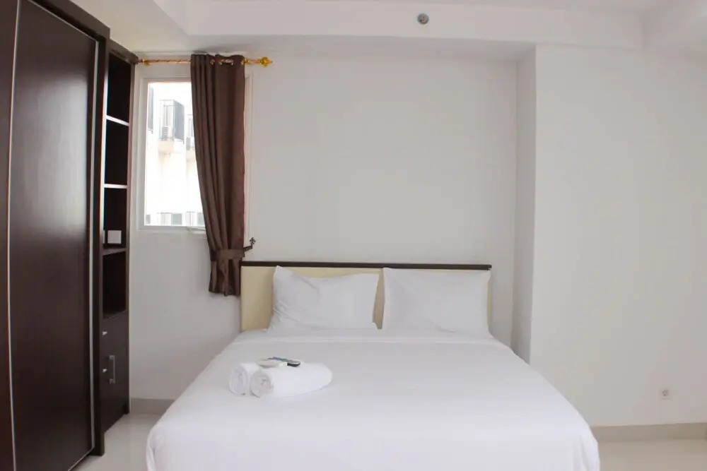 Чикаранг: Spacious And Elegant Studio Azalea Suites Apartment