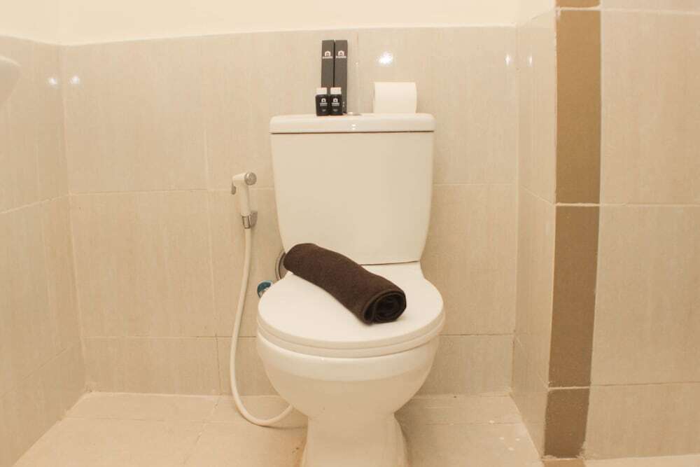 Сибату: Simple And Comfort 2Br At Meikarta Apartment