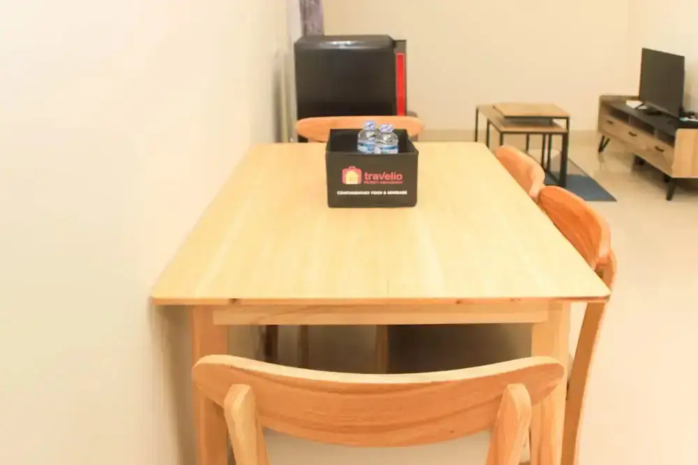 Сибату: Simple And Comfort 2Br At Meikarta Apartment