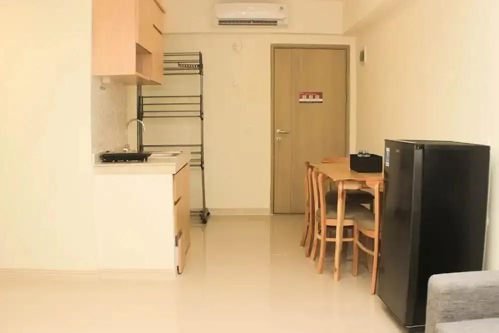 Сибату: Simple And Comfort 2Br At Meikarta Apartment