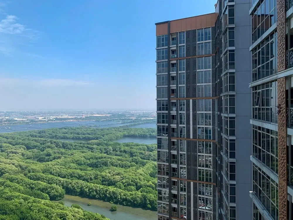 Джакарта: Minimalist And High Floor Studio Room At Gold Coast Apartment