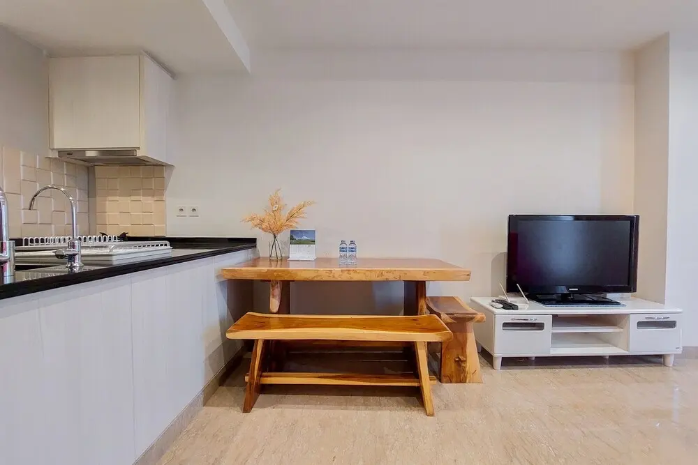Legok: Homey And Simply 1Br At Branz Bsd City Apartment