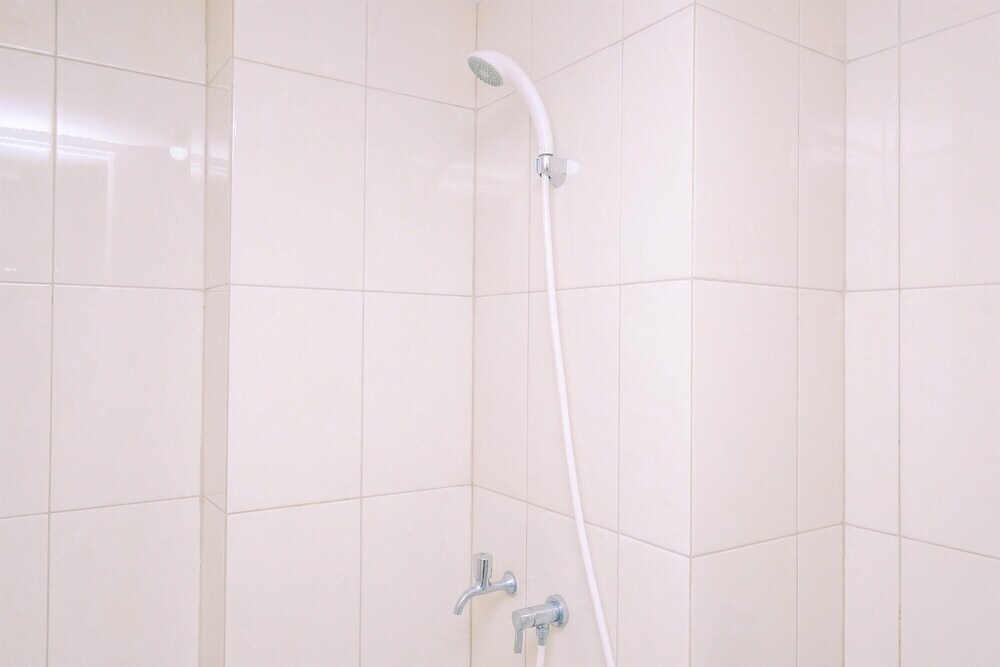 Бекаси: Fancy And Nice Studio Room At Springlake Summarecon Bekasi Apartment