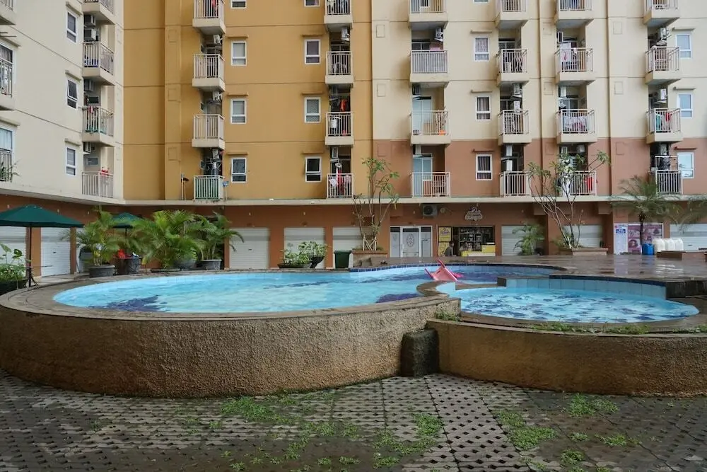 Джакарта: Homey Studio Apartment At Green Palm Residence