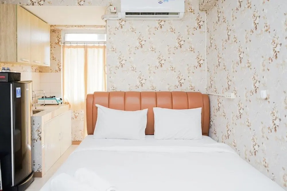 Джакарта: Homey Studio Apartment At Green Palm Residence