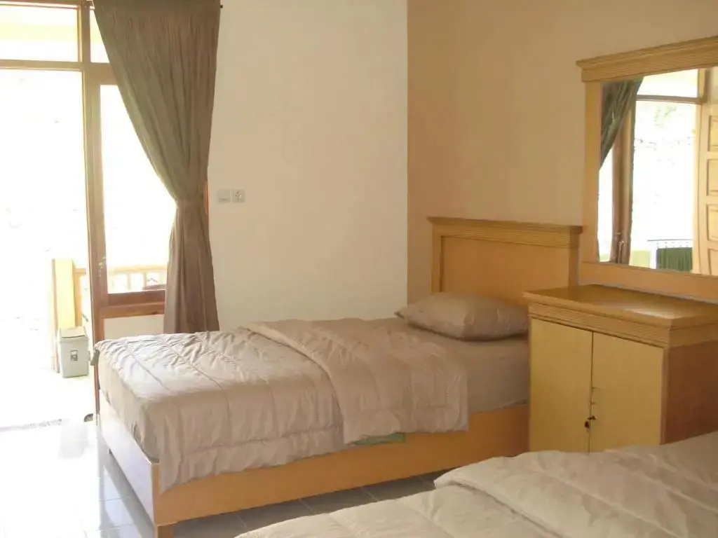 Сембалун Лаванг: Lembah Rinjani Villa & Resto Syariah by ecommerceloka