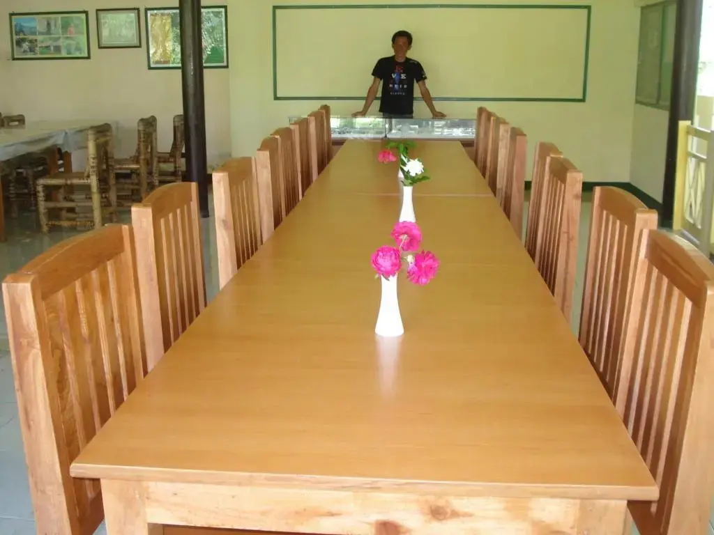 Сембалун Лаванг: Lembah Rinjani Villa & Resto Syariah by ecommerceloka