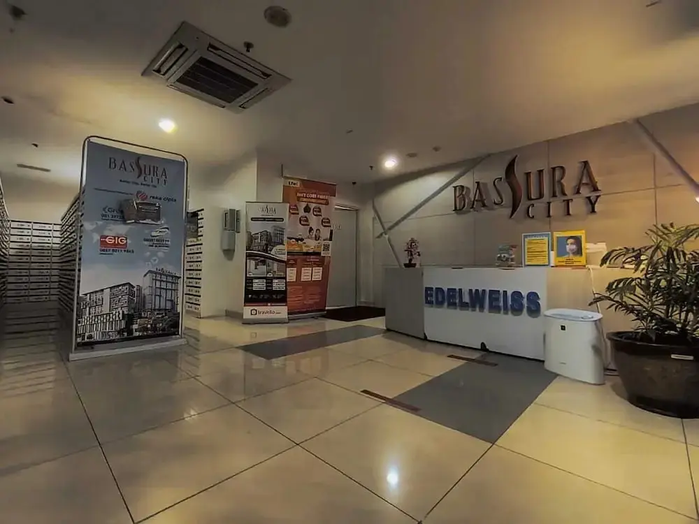 Джакарта: Toptravel Bassura City