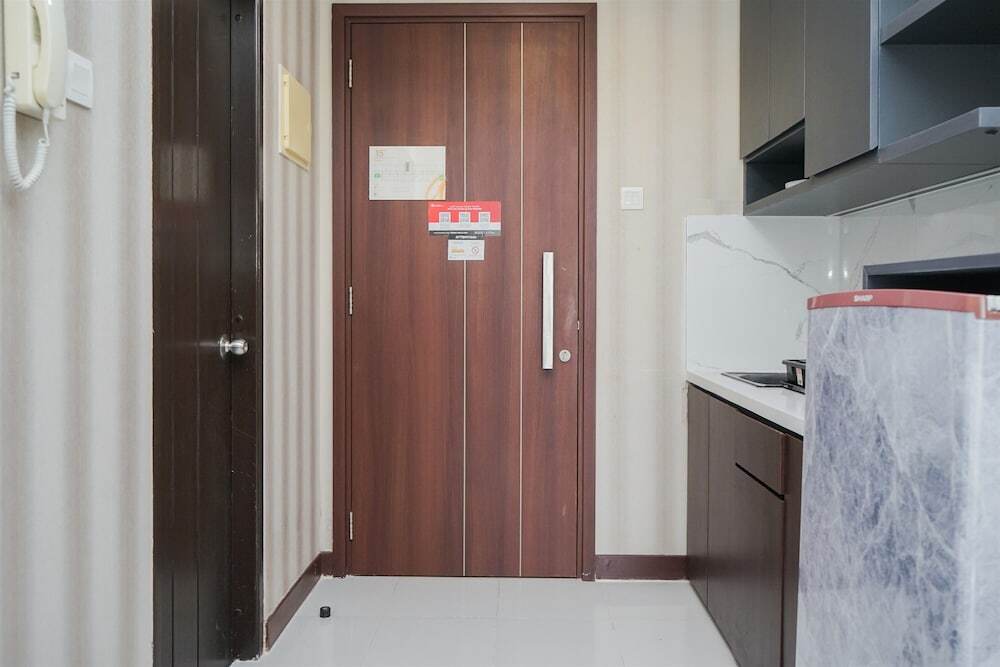 Legok: Cozy Design 1Br Apartment At Scientia Residence