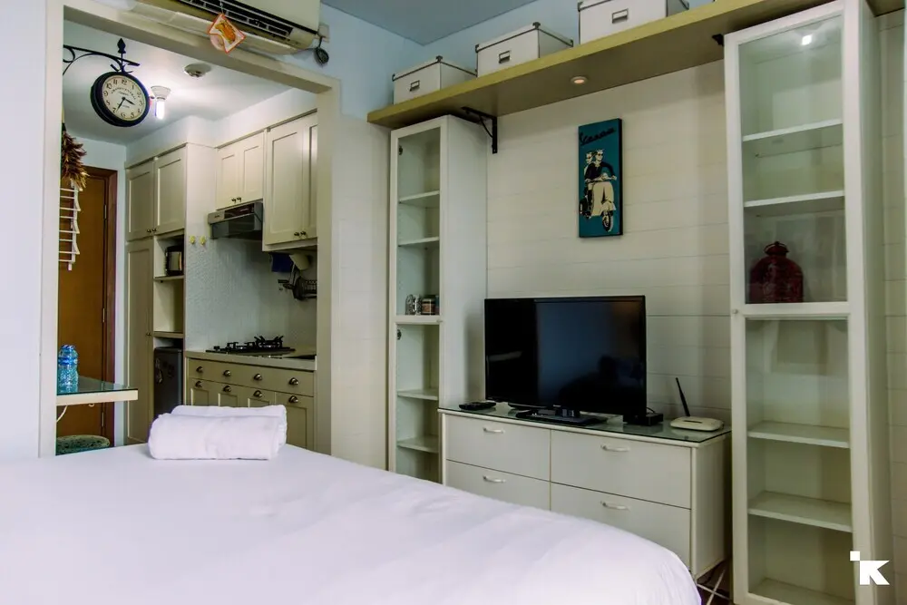 Джакарта: Cozy Studio With City View At Apartment Woodland Park Residence