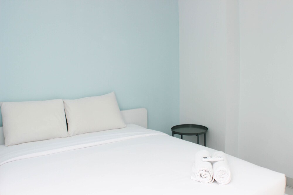 Бекаси: Fully Furnished And Cozy 2Br Apartment At Patraland Urbano