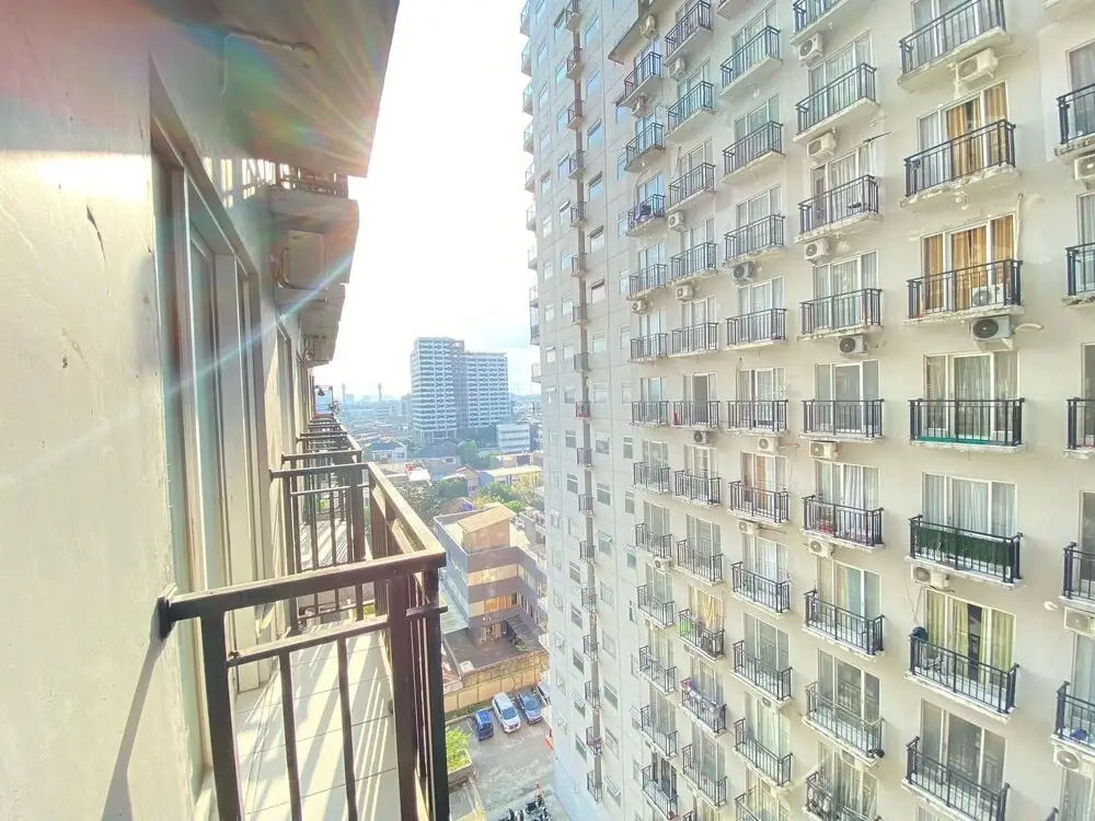Бандунг: Comfort Studio With City View At Grand Asia Afrika Apartment