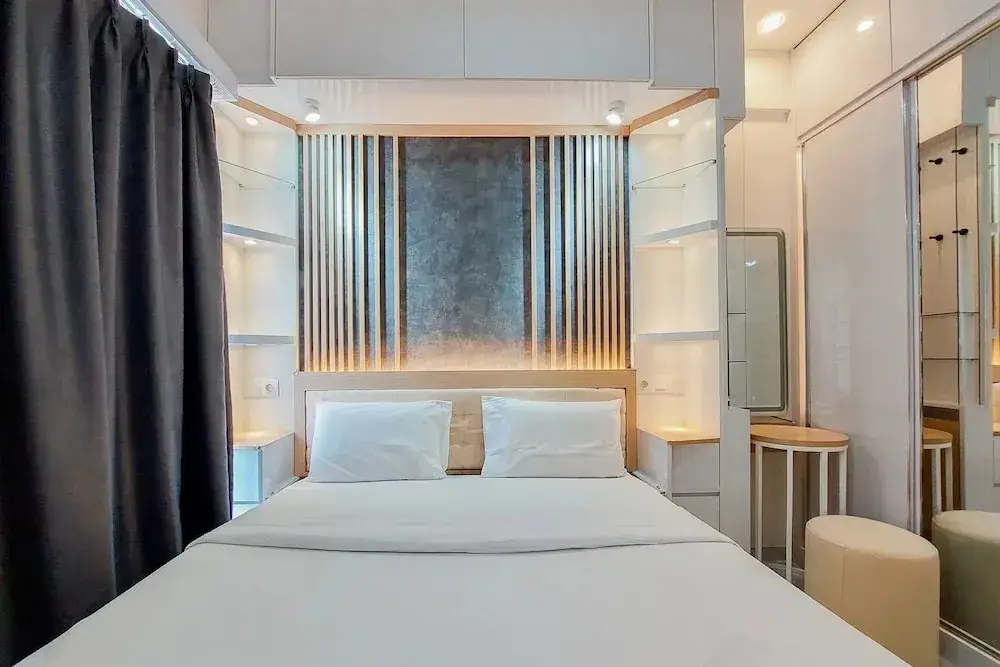 Legok: High Floor And Simply Look Studio At Sky House Bsd Apartment