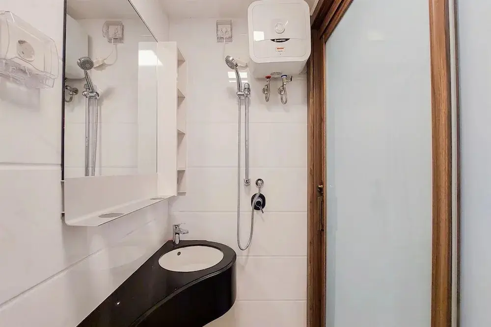 Legok: High Floor And Simply Look Studio At Sky House Bsd Apartment