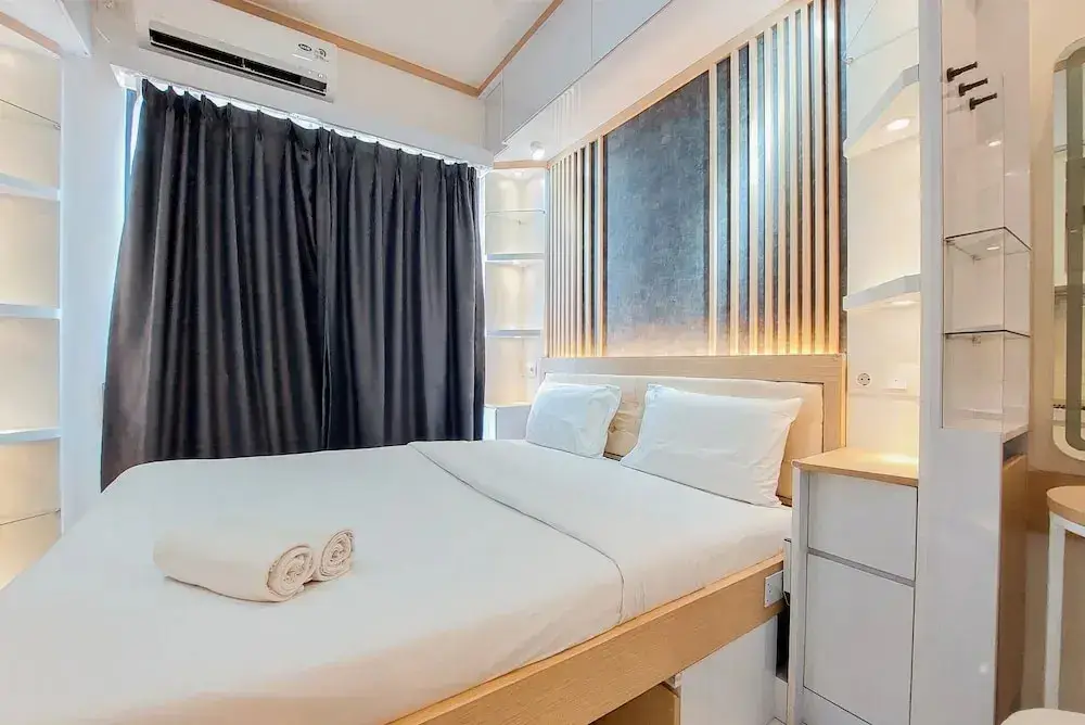 Legok: High Floor And Simply Look Studio At Sky House Bsd Apartment
