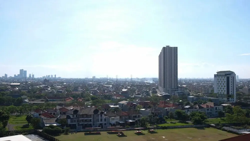 Сурабая: Cozy Living Studio At Taman Melati Surabaya Apartment