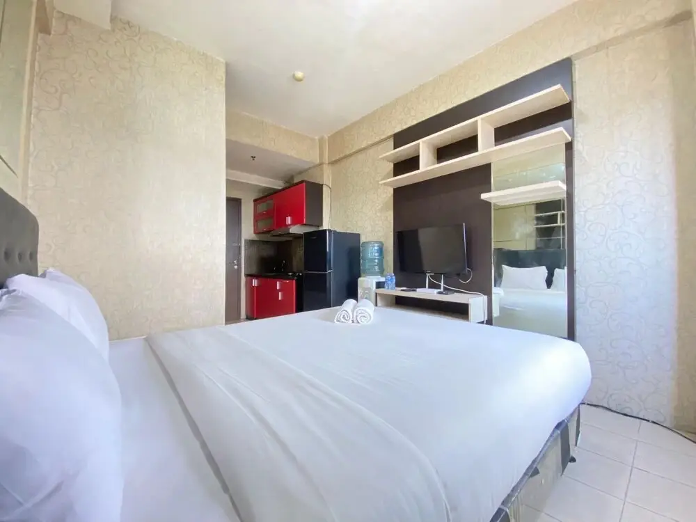 Бандунг: Nice And Comfy Studio At Suites @Metro Apartment