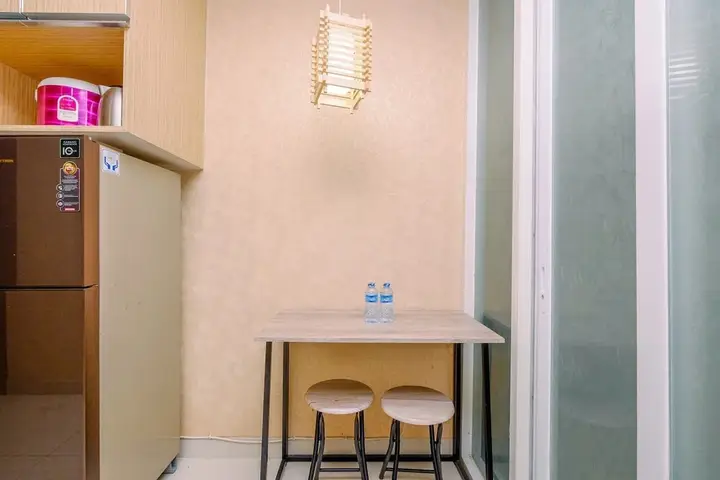 Депок: Nice And Homey 1Br Apartment At Atlanta Residence