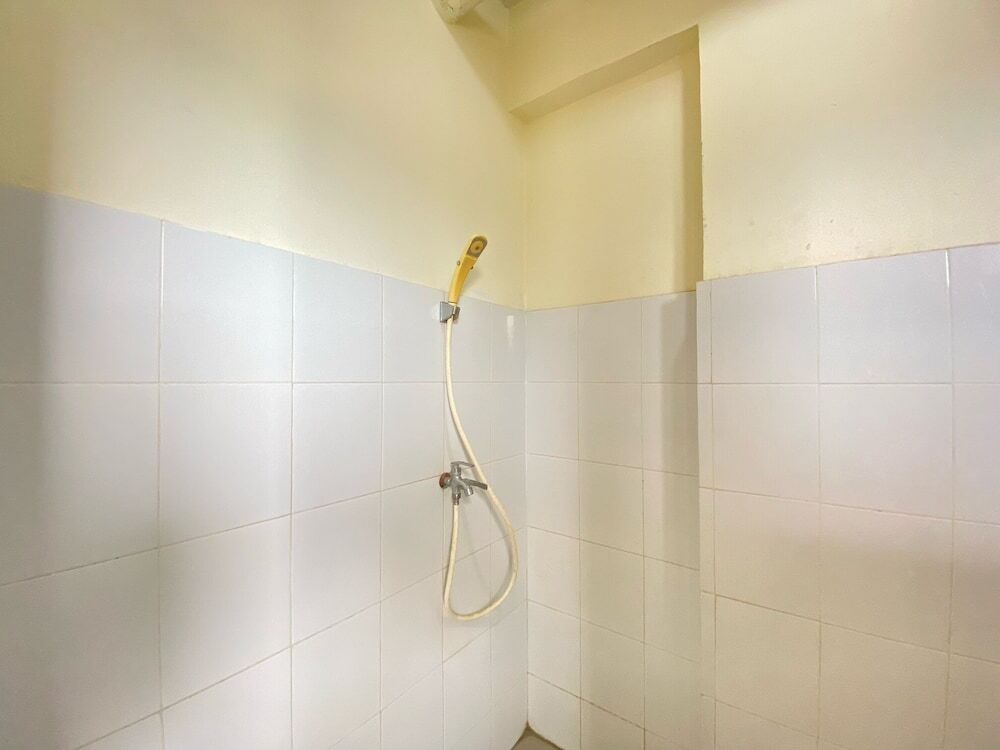 Бандунг: Spacious 3Br At Gateway Ahmad Yani Cicadas Apartment