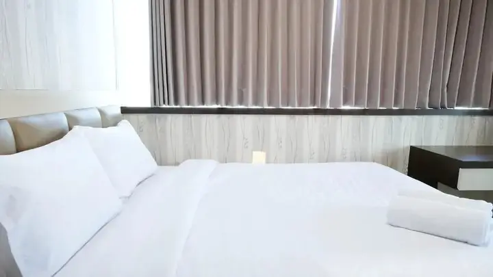 Сурабая: Best View And Cozy Living 2Br At Tamansari Papilio Apartment