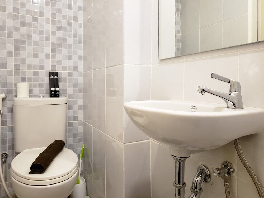 Южный Тангеранг: Cozy Stay Studio Tokyo Riverside Pik 2 Apartment