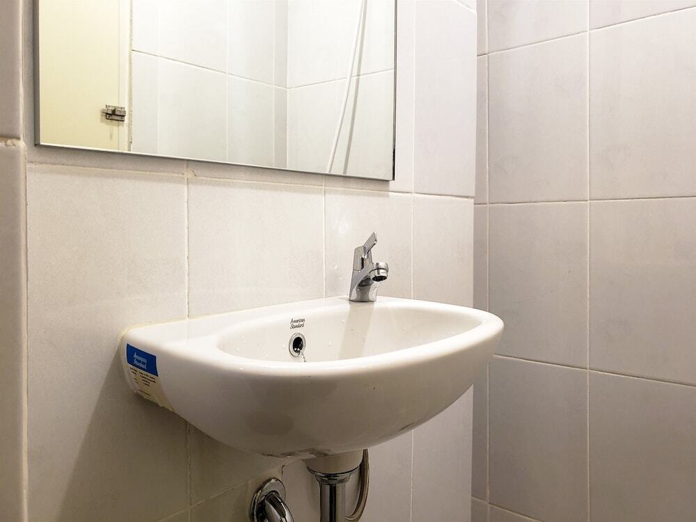 Южный Тангеранг: Cozy Stay Studio Tokyo Riverside Pik 2 Apartment