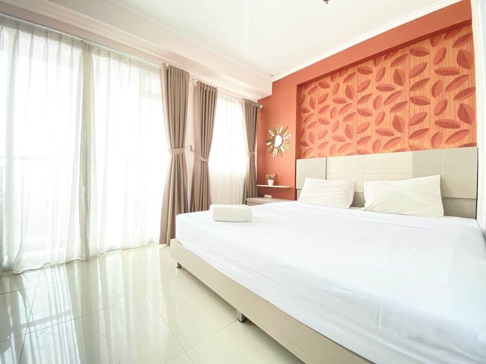 Бандунг: Comfy 1Br At Gateway Pasteur Apartment