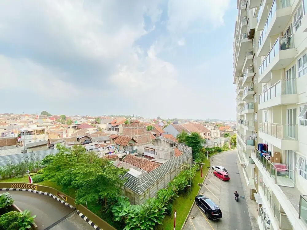 Бандунг: Comfy 1Br At Gateway Pasteur Apartment