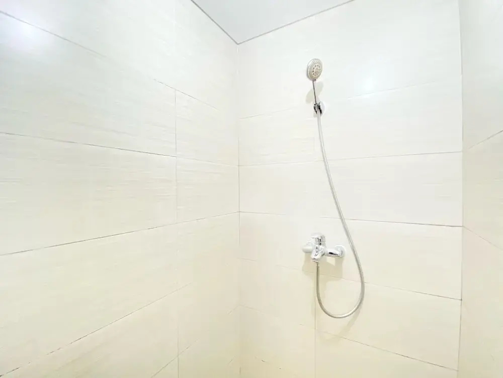 Бандунг: Comfy 1Br At Gateway Pasteur Apartment