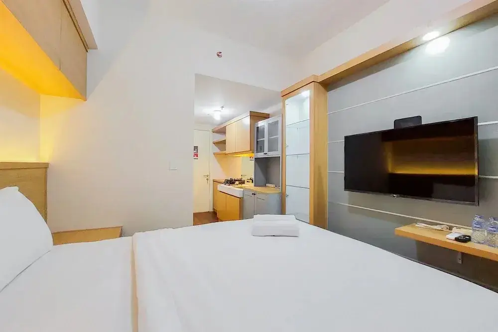 Legok: Comfortable Studio Apartment At M-Town Residence