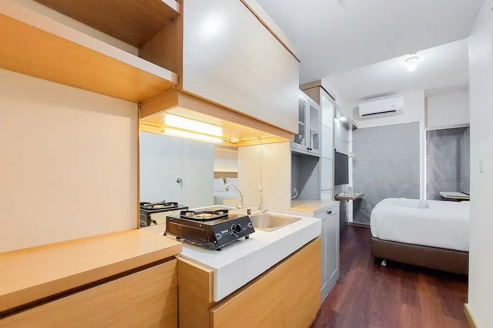Legok: Comfortable Studio Apartment At M-Town Residence