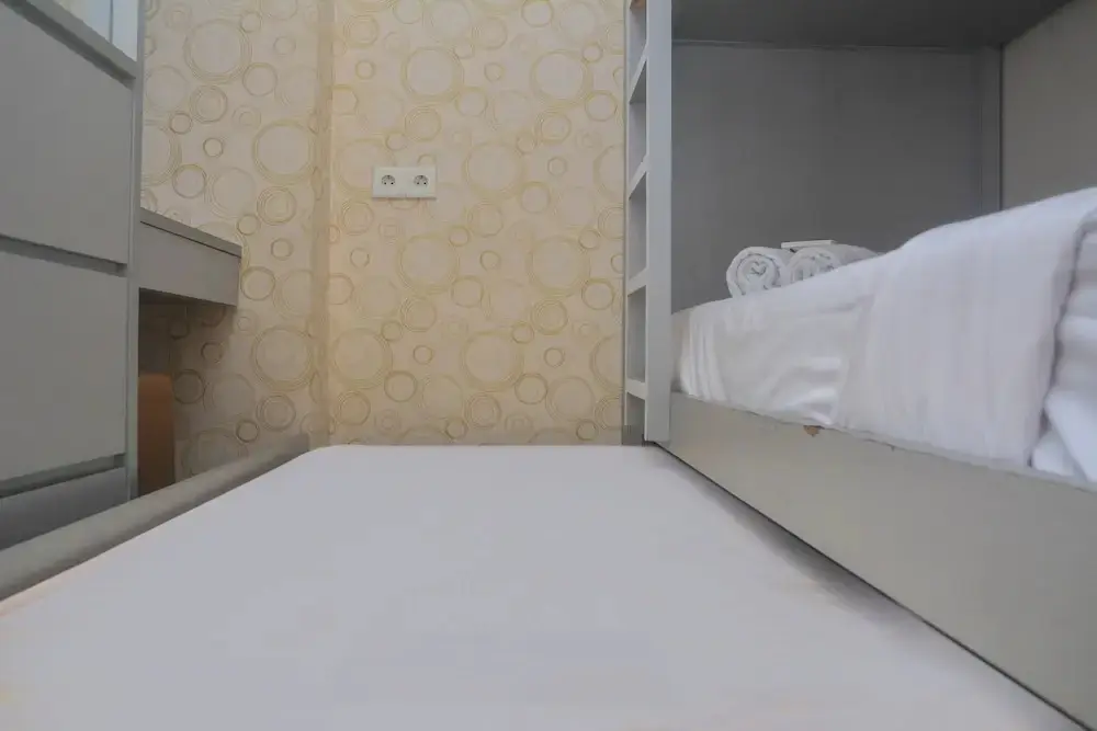 Джакарта: Minimalist And Warm 2Br At Bassura City Apartment