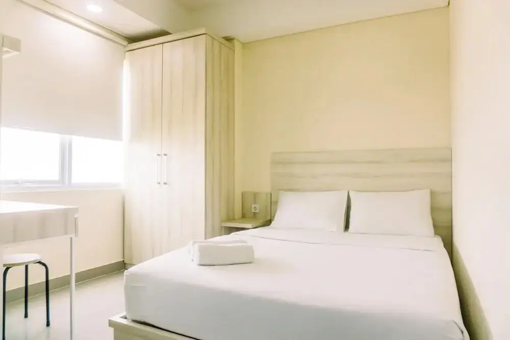 Legok: Strategic Studio Apartment At B Residence Near Campus