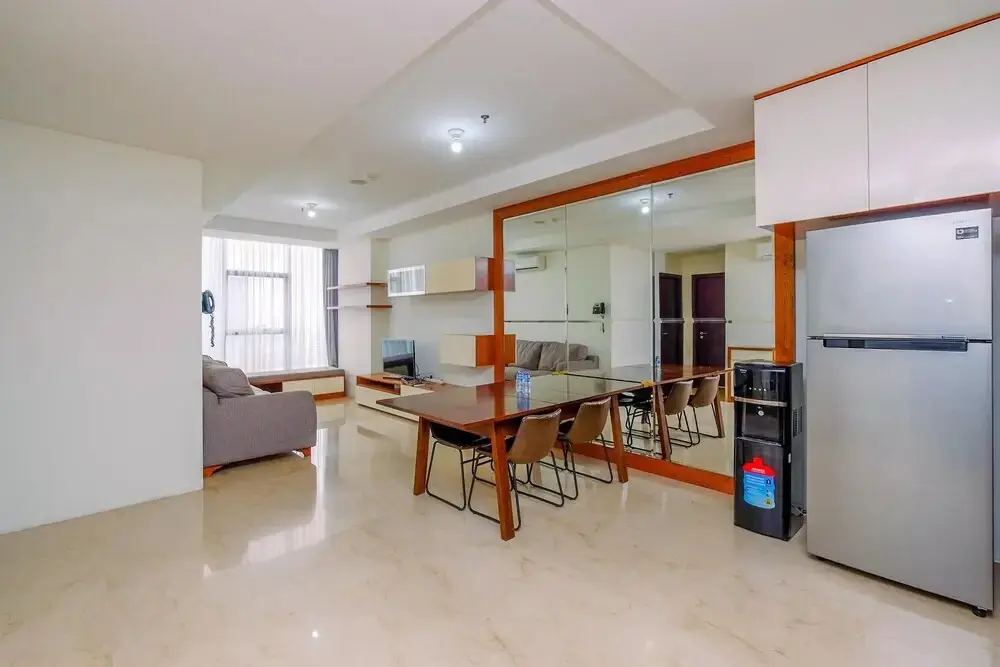 Джакарта: Elegant And Nice 2Br At L'Avenue Pancoran Apartment