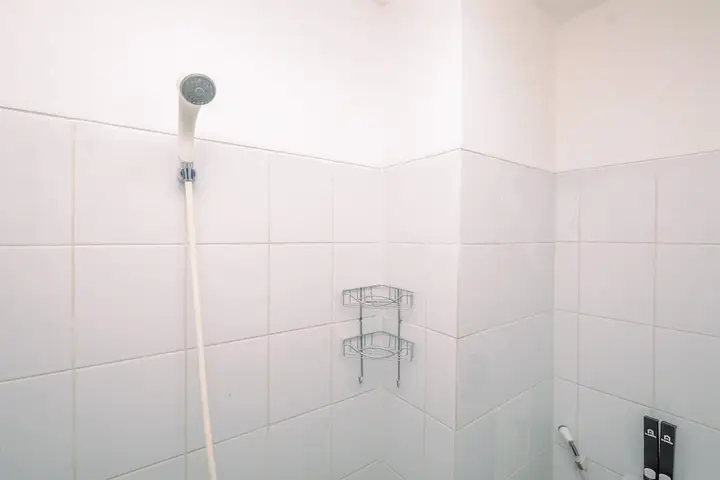 Читарингул: Restful And Tidy Studio At Gunung Putri Square Apartment