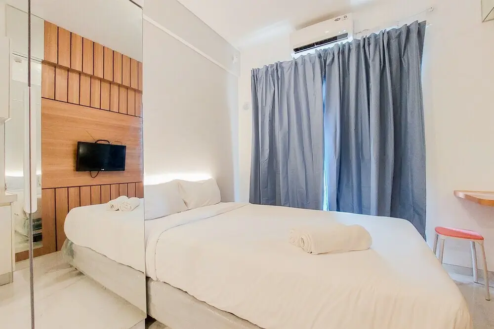 Legok: Homey And Restful Studio Room At Sky House Bsd Apartment
