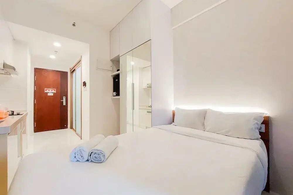 Legok: Homey And Restful Studio Room At Sky House Bsd Apartment