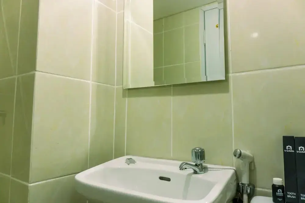 Legok: Fancy And Serene 1Br Apartment At M-Town Residence