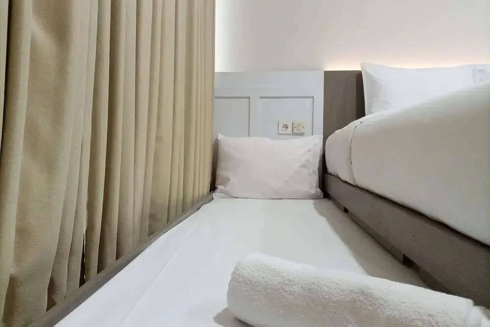 Ngaglik: Cozy Studio Room At Patraland Amarta Apartment