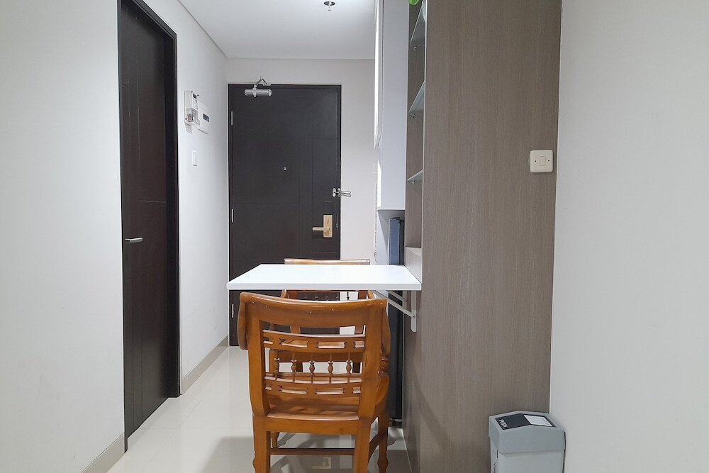 Ngaglik: Cozy Studio Room At Patraland Amarta Apartment