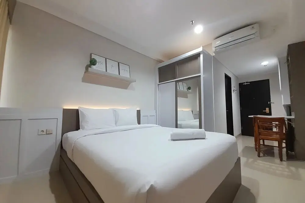 Ngaglik: Cozy Studio Room At Patraland Amarta Apartment