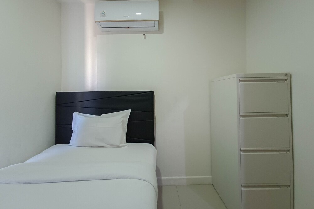 Макассар: 2Br Homey At Vida View Makassar Apartment