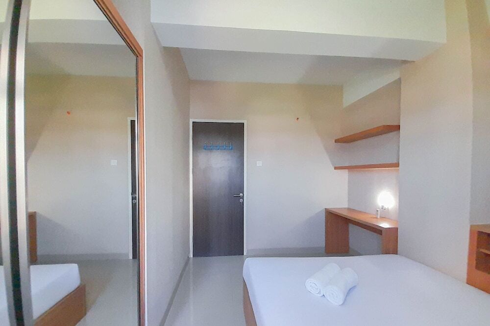 Депок: Comfort And Minimalist 1Br At Student Castle Yogyakarta Apartment